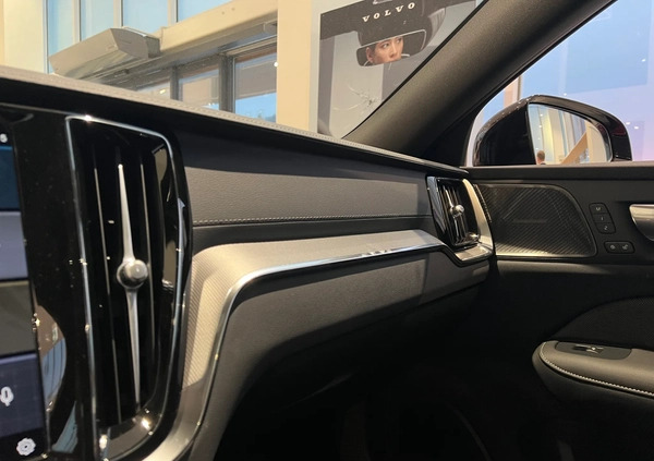 Volvo S60 cena 233720 przebieg: 10, rok produkcji 2023 z Toszek małe 106